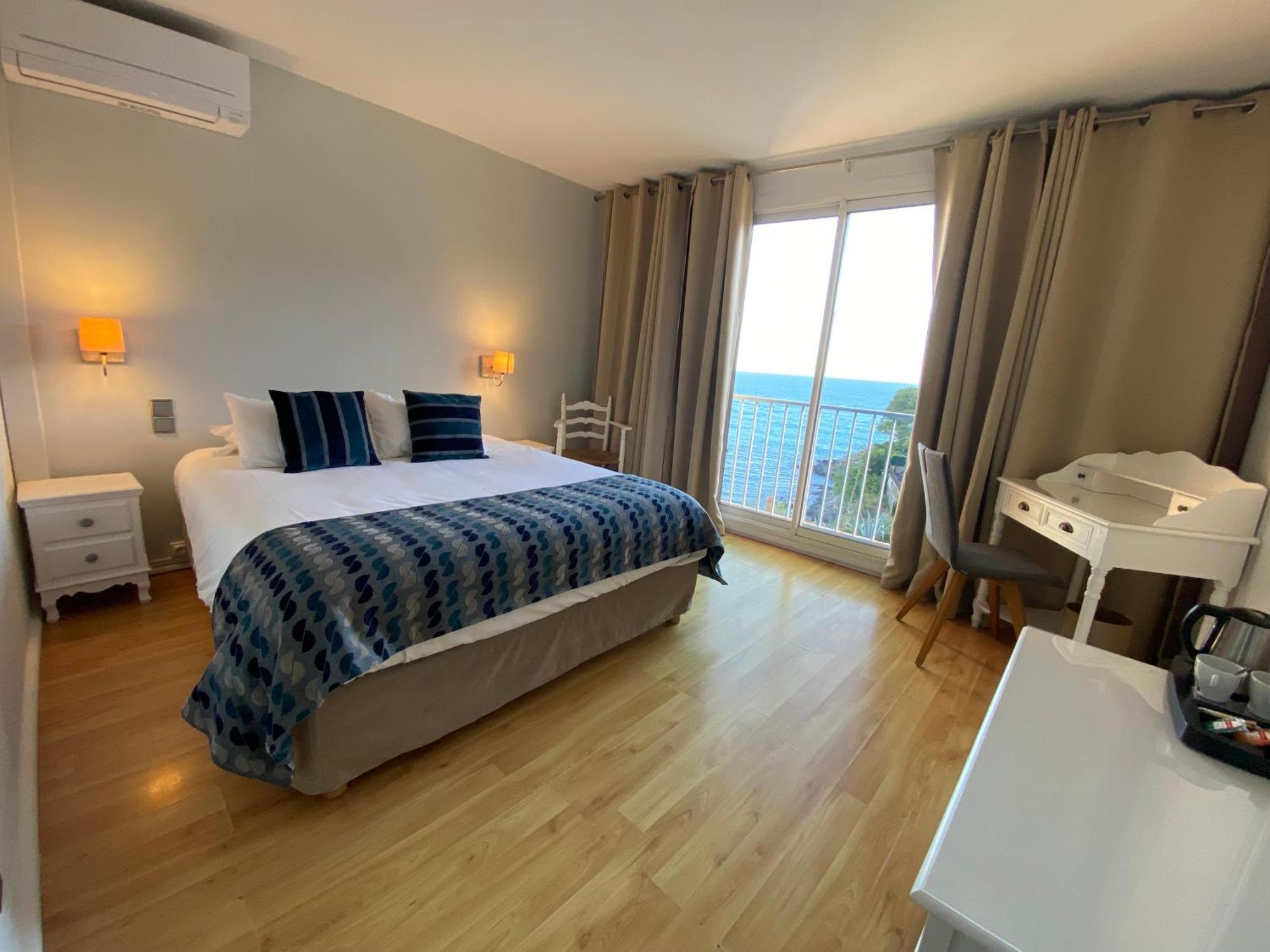 Hotel Le Bon Port กูลิอูร์ ภายนอก รูปภาพ